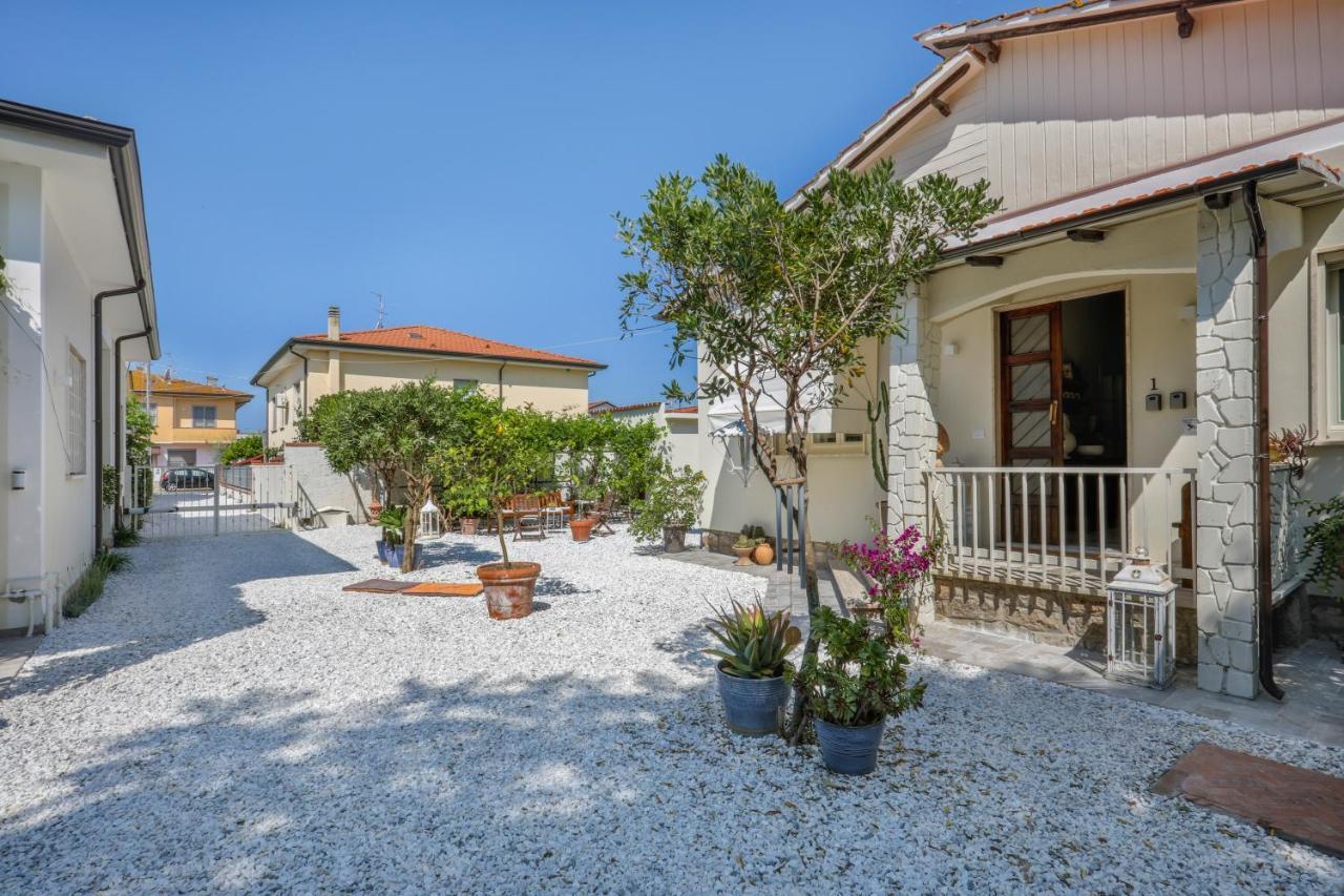 I Levrieri Hotel Torre del Lago Puccini Buitenkant foto